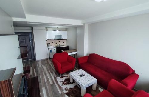 Esenyurt Apartment | Cozy Retreat: Pet-Friendly Getaway with Pool Access