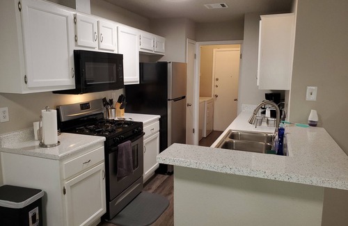 North Star House | Inviting 2 BR Home in NW Austin with Private Amenities