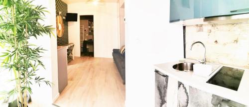 Quartier des Invalides Apartment | Romantic Flat in Paris Center - A Perfect Family Getaway