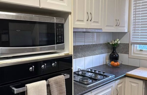 Coolbellup House | Convenient Home in Perth's Prime Location Near the Beach