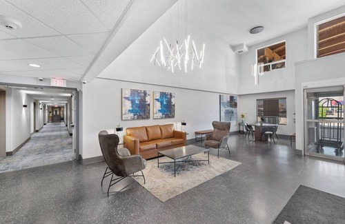 Lloydminster Hotel | Cozy Home Inn and Suites Lloydminster with Pool & Spa