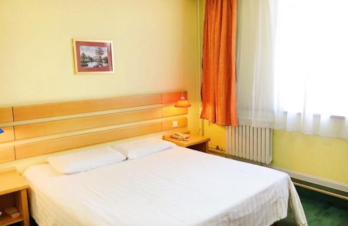 Donggang District Hotel | Discover Home Inn Rizhao with Family-Friendly Amenities