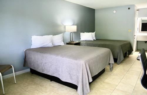 Apopka Hotel | Elevated Comfort at Home Inn & Suites Orlando-Apopka