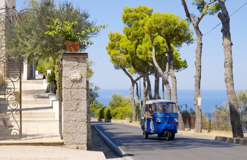 Anacapri Villa | Discover Where Magic Happens with Oceanfront Amenities
