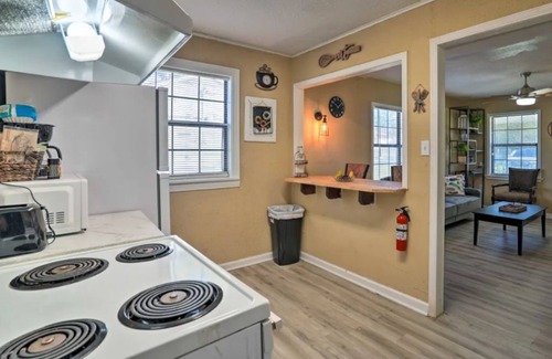 Caddo Heights-South Highlands House | Stylish Home Minutes from Casinos and Airport, Pet Friendly