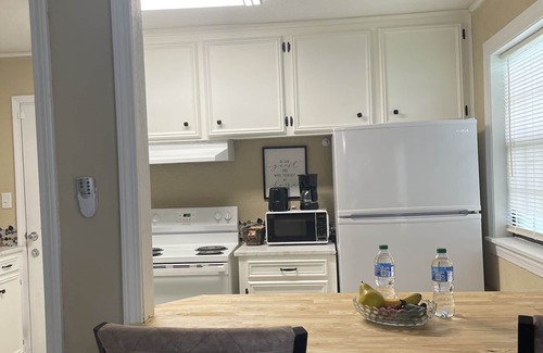 Caddo Heights-South Highlands House | Stylish Home Minutes from Casinos and Airport, Pet Friendly