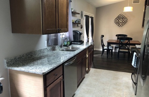 St. Marys House | Ideal Retreat Near Kings Bay with Ocean Views and Kitchen