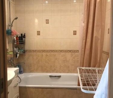 Aveiro House | Discover Home of Mat: Pet-Friendly Retreat with Pool