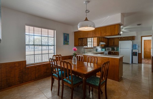 Round Rock House | Discover Relaxation at Round Rock Getaways by the Park