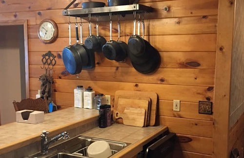 Bemidji House | Experience Lake Andrusia: Rated 10/10 with Ocean Views