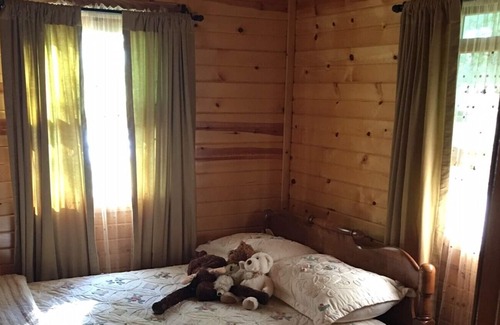 Bemidji House | Experience Lake Andrusia: Rated 10/10 with Ocean Views