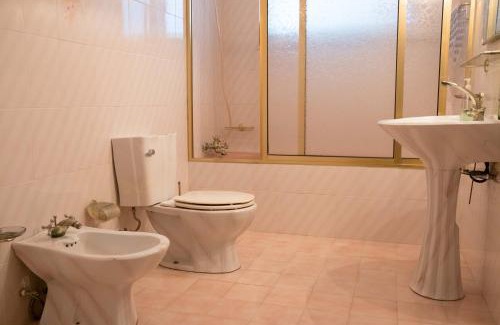Madalena House | Pet-Friendly Retreat at Home Pico - Casa dos Cedros