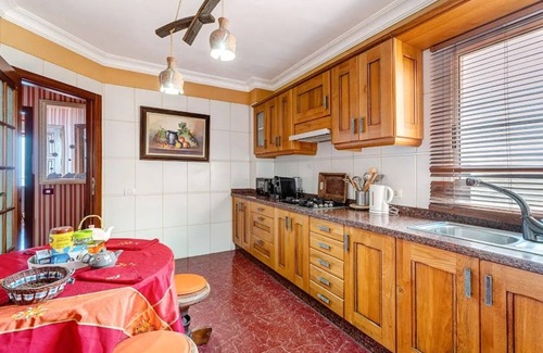 Almaraz Condo | Oceanfront Retreat: Home Radazul with Free WiFi & Views