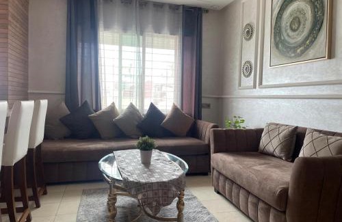 Diour Jamaa House | Top-Rated Hotel with Free Shuttle Service for Your Stay