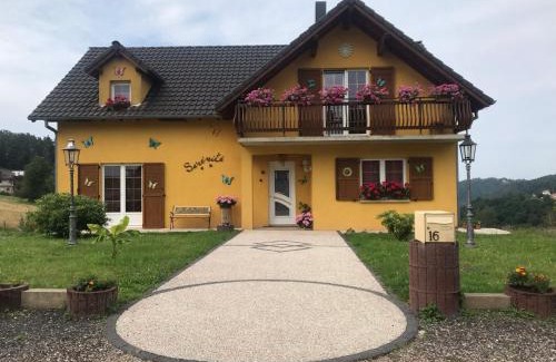Haselbourg House | Discover Home Sérénité: Family-Friendly with Great Dining