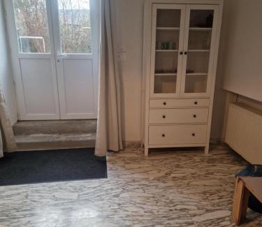 Martres-Tolosane Bed & Breakfast | Cozy Home Saint Roch: Child-Friendly with On-Site Dining