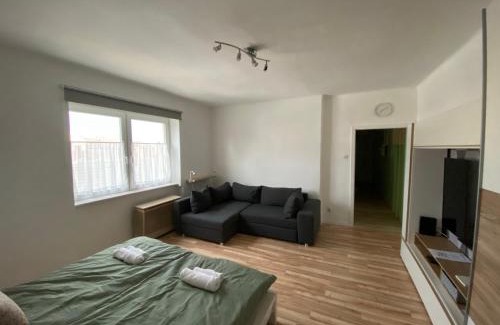 Szombathely Apartment | Relax at Home Sleep Home: Child-Friendly Comfort Awaiting