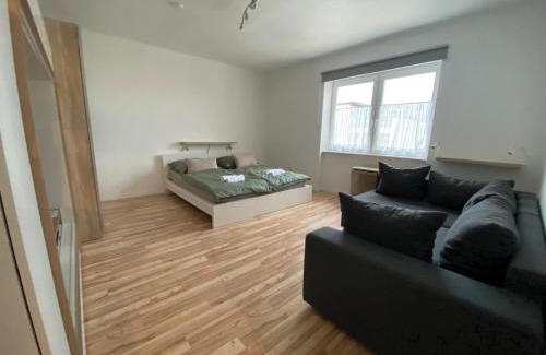 Szombathely Apartment | Relax at Home Sleep Home: Child-Friendly Comfort Awaiting