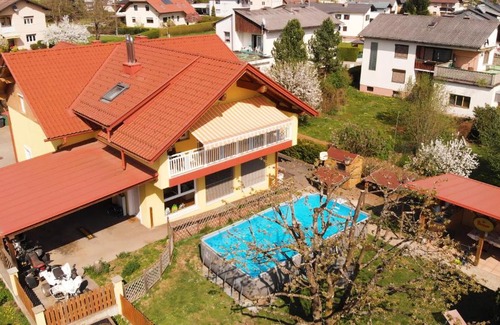 Ebenthal in Kaernten Apartment | Cozy Retreat: Home Sweet Home with Pool & Pet-Friendly Options