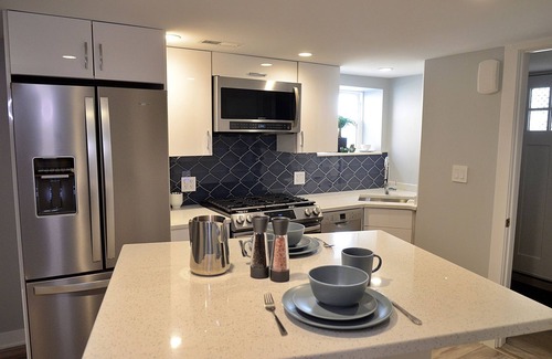 Dunning House | Inviting Home Sweet Home: 10/10 Ratings & Pet-Friendly Stay