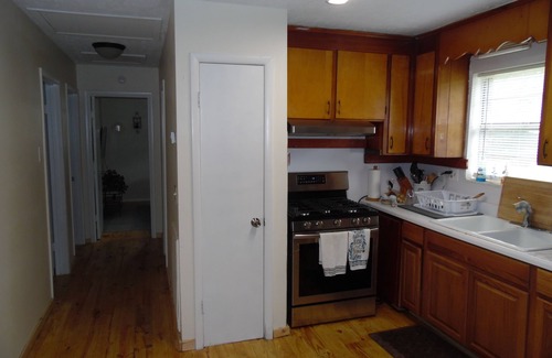 Enterprise House | Cozy Retreat with Ocean Views and Family-Friendly Amenities