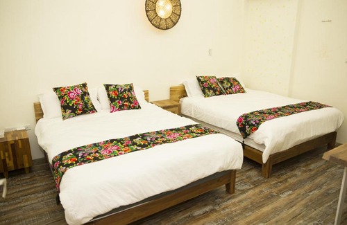 Jinhu House | Child-Friendly Home & Teak Residence - Rated 8/10 by Guests