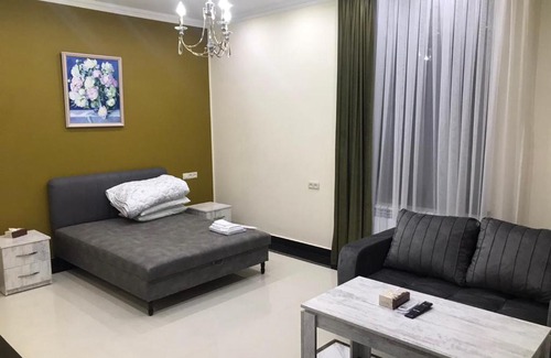 Nor-Kokhb House | Cozy Home Town Retreat: Pet-Friendly & Family-Oriented