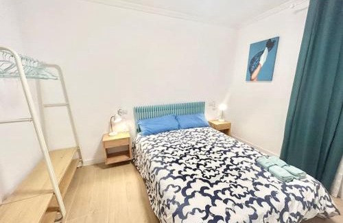 San Miguel de Salinas House | Cozy Retreat at Tulipán Orihuela Costa with Oceanfront Pool