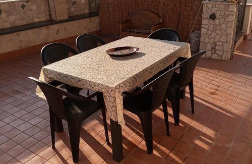 Ercolano House | Inviting Home Vesuvius: Hot Tub, Breakfast & Family Friendly