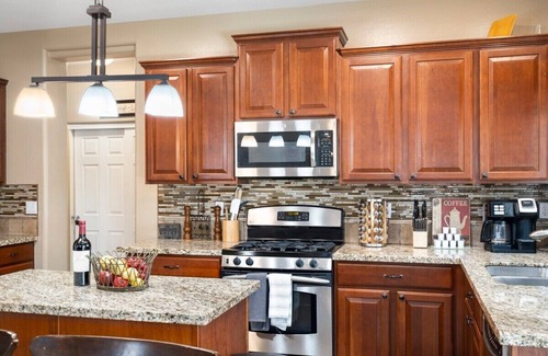 Glenhurst House | Impressive 4BR Home with Pool and Private Backyard Retreat