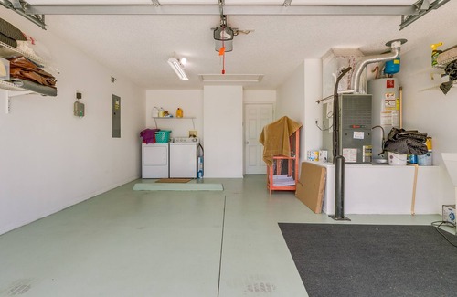 Caroline Cottage | Discover The Villages House with Family-Friendly Amenities