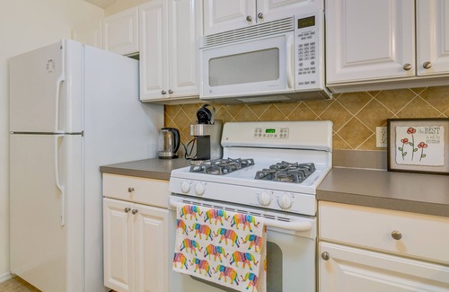 Caroline Cottage | Discover The Villages House with Family-Friendly Amenities