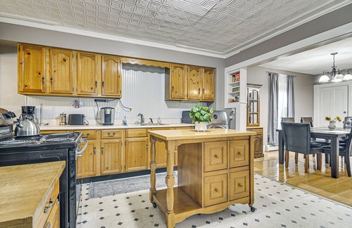 Auburn House | Discover a Cozy Maine Vacation Rental Near Auburn Riverwalk