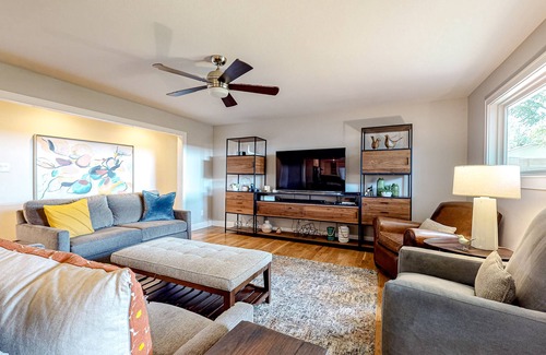 Brentwood House | Comfortable Home with AC, Outdoor Dining & Prime Location
