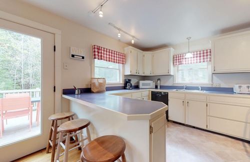 Bar Harbor House | Comfortable Home with Deck in Acadia National Park