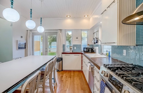 Chestnut House | Pet-Friendly Retreat with Enclosed Yard & Central AC