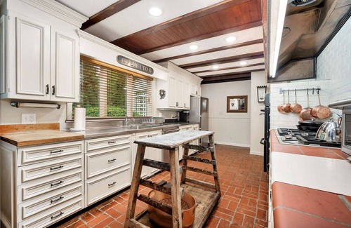 Old Lyme House | Endless Oceanfront Retreat | Rated 10/10 for Relaxation!