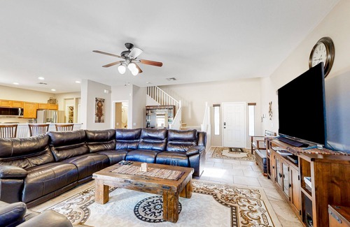 Copper Basin House | Private Pool Oasis with Spa and Outdoor Dining Experience