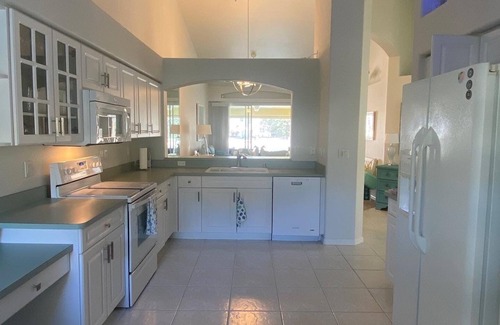 Ibis Cove House | Private Pool Retreat with Ocean View - Guest Rated 10/10
