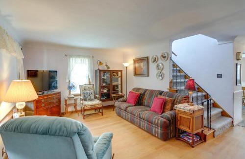 Port Clinton House | Cozy Retreat with Screened-In Porch Near Lake Erie