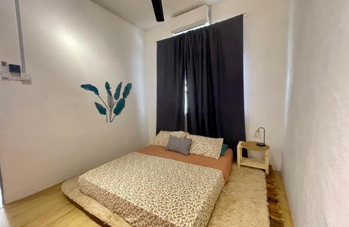 Central Seberang Perai House | Exceptional Stay at Home11A: Pet Friendly & Netflix Ready