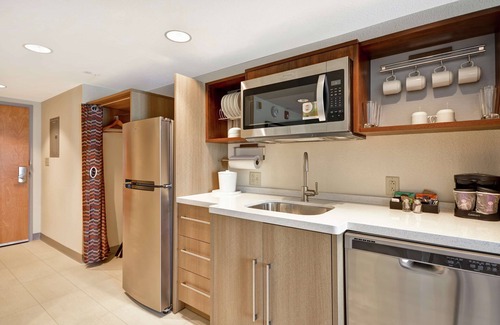 South Portland Hotel | Convenient Home2 Suites by Hilton near Portland Airport
