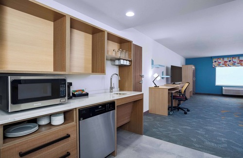 Pike Hotel | Discover Home2 Suites by Hilton Indianapolis North