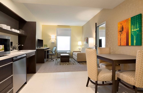 West Chester Hotel | Experience Comfort at Home2 Suites by Hilton Cincinnati