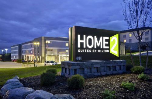 Alpine Center Hotel | Discover Home2 Suites by Hilton Grand Rapids North