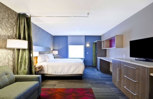 Shawnee Heights Hotel | Eco-Friendly Retreat at Home2 Suites Kansas City Medical Center