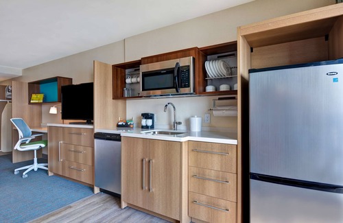 Ellinor Heights Hotel | Oceanfront Escape: Home2 Suites by Hilton Ormond Beach
