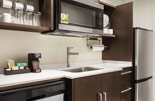 Ridley Park Hotel | Pet-Friendly Home2 Suites by Hilton Near Philadelphia Airport