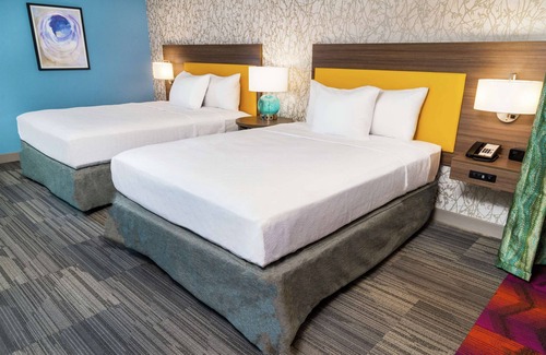 Far North Central Hotel | Relax at Home2 Suites by Hilton San Antonio with Pool & Breakfast