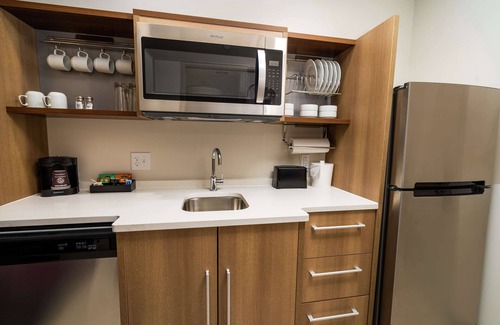 Far North Central Hotel | Relax at Home2 Suites by Hilton San Antonio with Pool & Breakfast